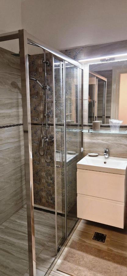 בוקרשט Hotel Triumf מראה חיצוני תמונה