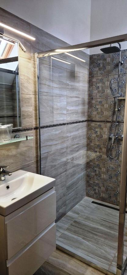 בוקרשט Hotel Triumf מראה חיצוני תמונה